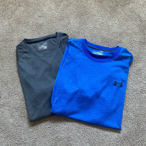 ✨2 for 1✨ Men’s Under Armour Loose Fit Gray and Blue Athletic Shirts Size Small - Picture 1 of 9